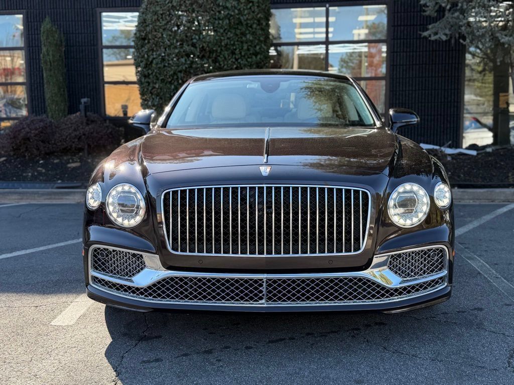 Used 2021 Bentley Flying Spur W12 AWD/4WD image 3