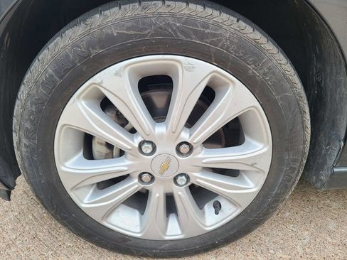 Used 2018 Chevrolet Spark LT FWD image 28