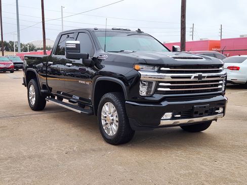 Used 2023 Chevrolet Silverado 2500 High Country image 4