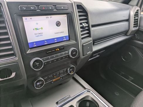 Used 2020 Ford Expedition XLT image 11