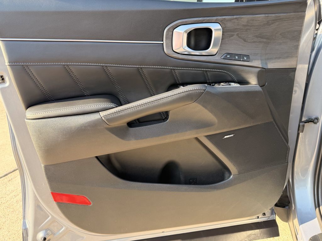 New 2025 Kia Sorento SX Prestige AWD/4WD image 10