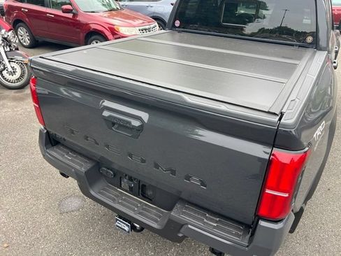 Used 2025 Toyota Tacoma TRD Off-Road w/ TRD Off Road Premium Package AWD/4WD image 8