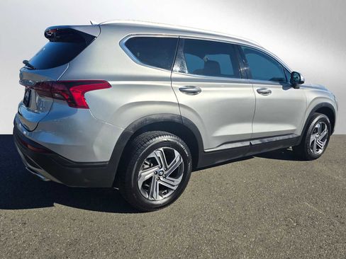 Used 2023 Hyundai Santa Fe SEL image 3