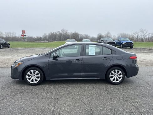 Used 2024 Toyota Corolla LE image 5