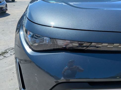 Certified 2023 Kia Soul LX w/ LX Technology Package FWD image 9