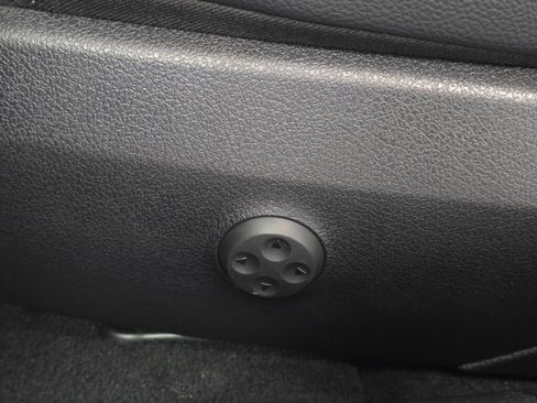 Used 2023 Mercedes-Benz C 300 4MATIC Sedan w/ AMG Line w/ Night Package image 34