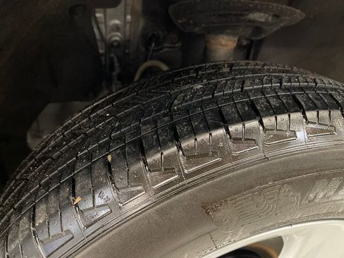 Certified 2021 Toyota RAV4 XLE AWD/4WD image 11