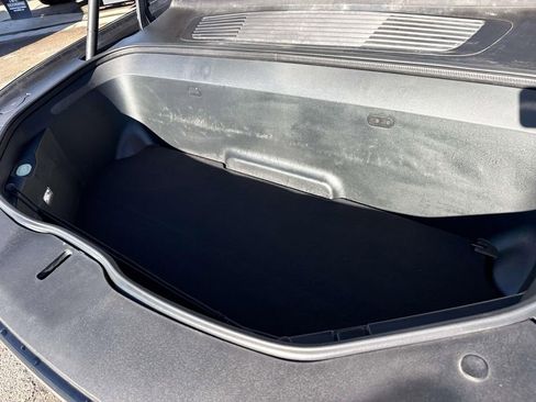 Used 2022 Rivian R1T Launch Edition image 32