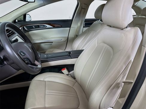 Used 2016 Lincoln MKZ Hybrid image 8