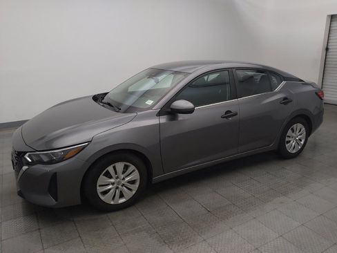Used 2024 Nissan Sentra S FWD image 2