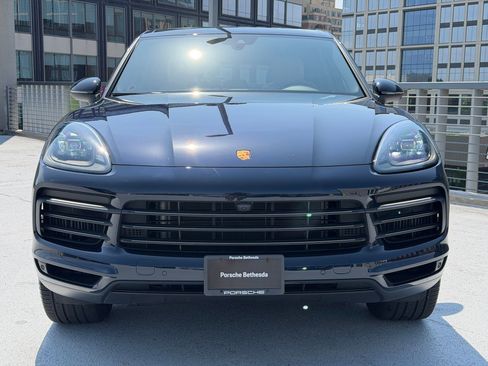 Used 2023 Porsche Cayenne Platinum Edition AWD/4WD image 10