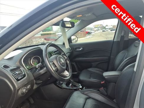 Certified 2018 Jeep Compass Limited image 9
