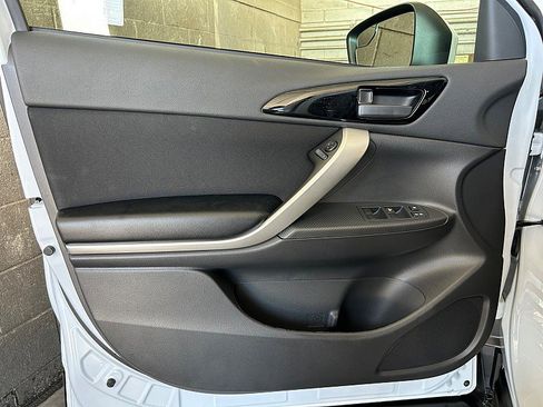 New 2026 Mitsubishi Eclipse Cross ES image 17