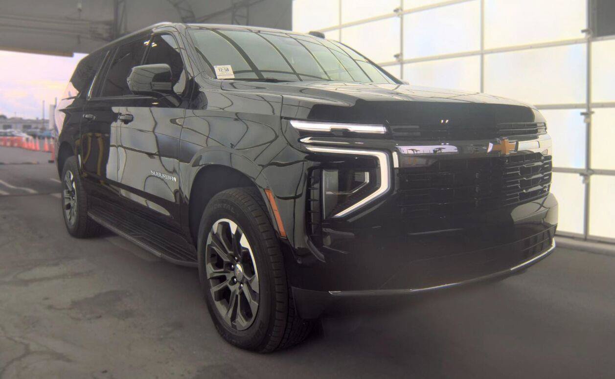 Used 2026 Chevrolet Suburban LS w/ LPO, Dark Essentials Package RWD image 18