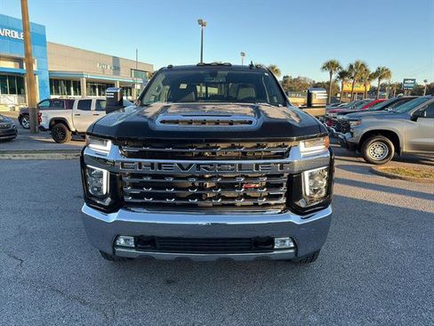Used 2023 Chevrolet Silverado 2500 LTZ image 2