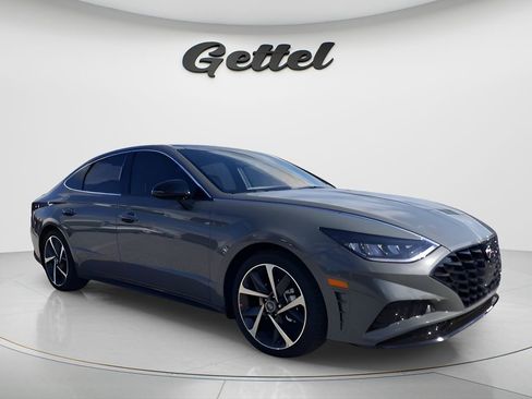 Used 2023 Hyundai Sonata SEL Plus image 3