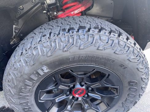 Used 2025 Toyota Tacoma TRD Pro image 3