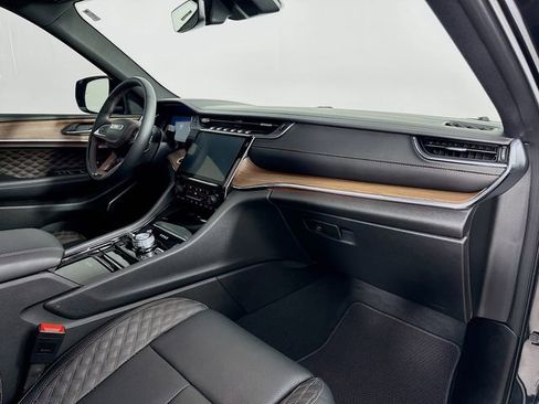 Used 2025 Jeep Grand Cherokee L Summit w/ Obsidian Package AWD/4WD image 31