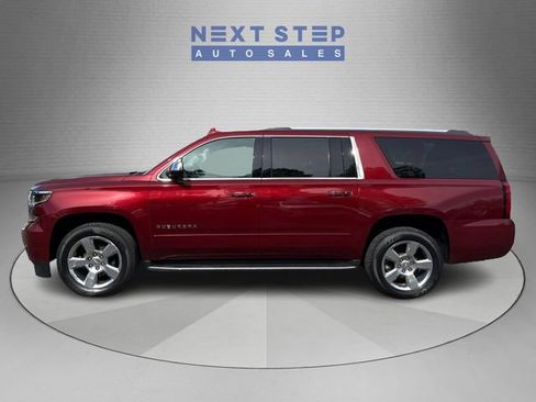 Used 2020 Chevrolet Suburban Premier AWD/4WD image 4