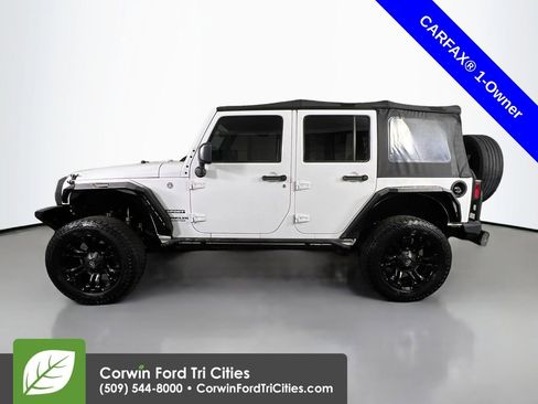 Used 2016 Jeep Wrangler Unlimited Sport w/ Max Tow Package image 6