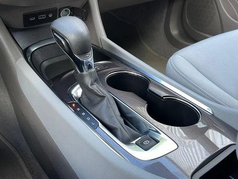 Used 2025 Chevrolet Malibu LT FWD image 20