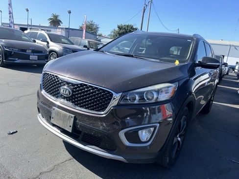 Used 2017 Kia Sorento EX w/ EX Advanced Touring Package image 1