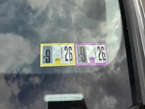 Used 2015 Audi A4 Premium w/ Audi MMI Navigation image 29