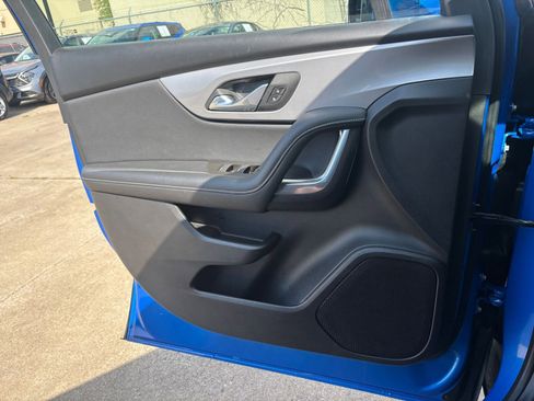 Used 2025 Chevrolet Blazer LT image 18