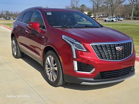 Used 2024 Cadillac XT5 Premium Luxury w/ Technology Package image 7