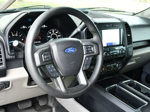 Used 2020 Ford F150 SuperCrew XL w/ Equipment Group 101A Mid AWD/4WD image 43
