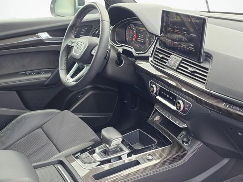Used 2023 Audi SQ5 Prestige w/ Prestige Package AWD/4WD image 30