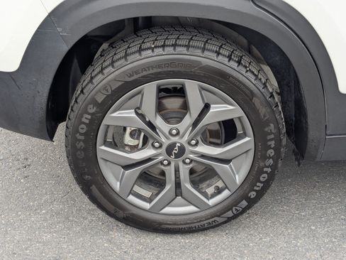 Certified 2024 Kia Seltos S AWD/4WD image 12