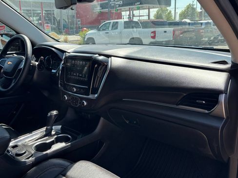 Used 2019 Chevrolet Traverse LT w/ LT Premium Package AWD/4WD image 27