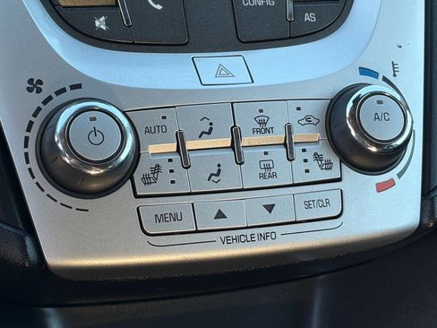 Used 2017 Chevrolet Equinox LT w/ Convenience Package FWD image 24