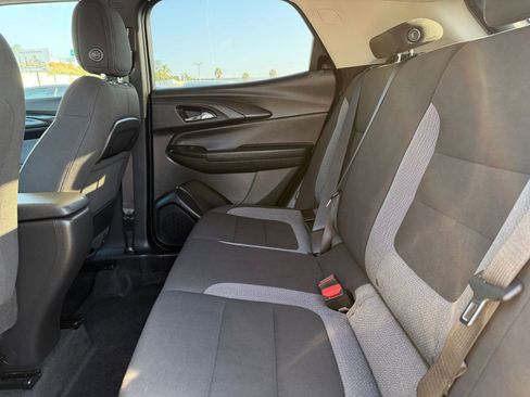 Used 2025 Chevrolet TrailBlazer LT image 23