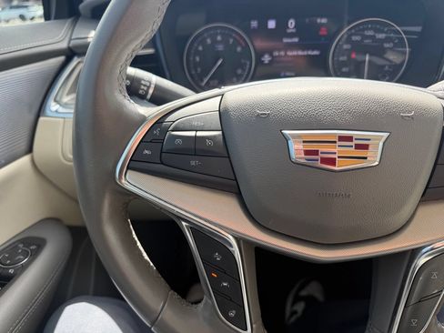 Used 2020 Cadillac XT5 Premium Luxury AWD/4WD image 18