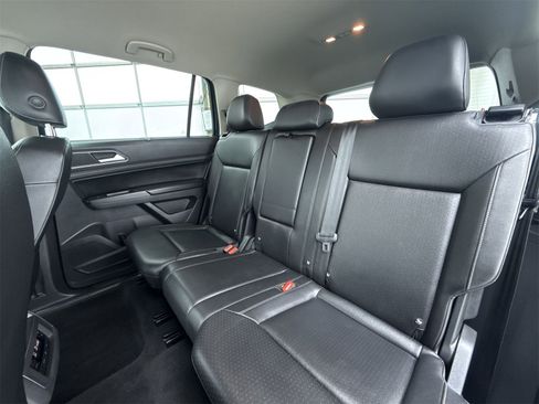 Used 2018 Volkswagen Atlas SE image 29