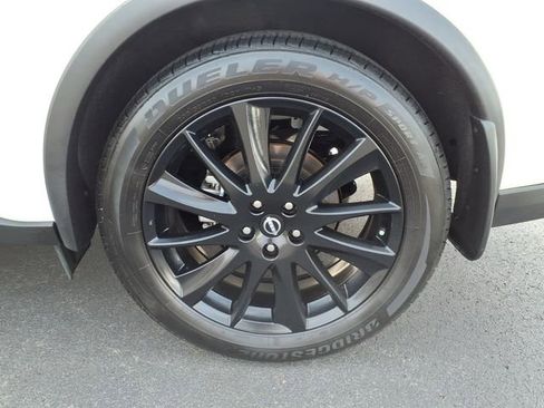 Used 2024 Nissan Murano SV w/ SV Midnight Edition Package image 4