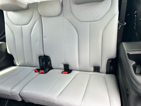 Used 2021 Hyundai Palisade SEL w/ Winter Package FWD image 17