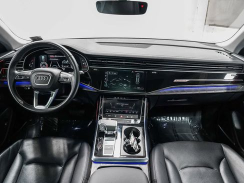 Used 2023 Audi Q8 Premium Plus AWD/4WD image 12