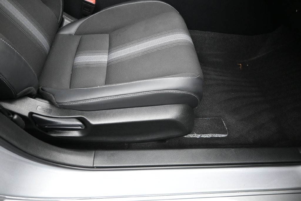 Used 2023 Honda Civic Sport image 11