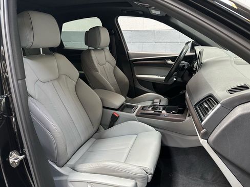 Used 2022 Audi Q5 2.0T Premium AWD/4WD image 9