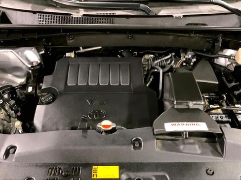 Used 2016 Toyota Highlander Plus AWD/4WD image 32