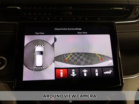 Used 2023 Jeep Grand Cherokee L Overland w/ Advanced Protech Group III AWD/4WD image 7