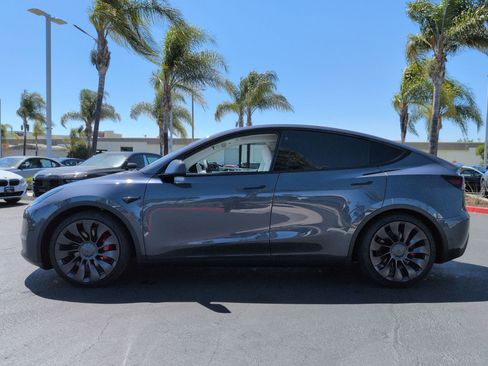 Used 2022 Tesla Model Y Performance AWD/4WD image 7