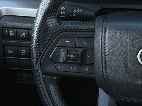 Used 2025 Toyota Tacoma SR5 image 13