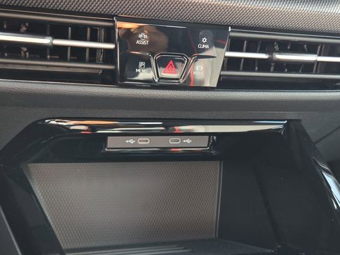 New 2026 Volkswagen GTI SE FWD image 20