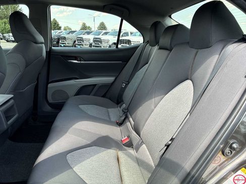 Used 2018 Toyota Camry LE w/ Moonroof Package FWD image 22