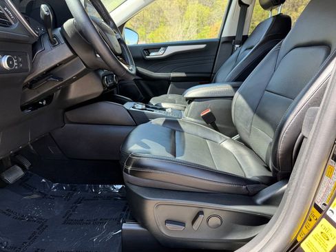 Used 2022 Ford Escape SEL FWD image 18
