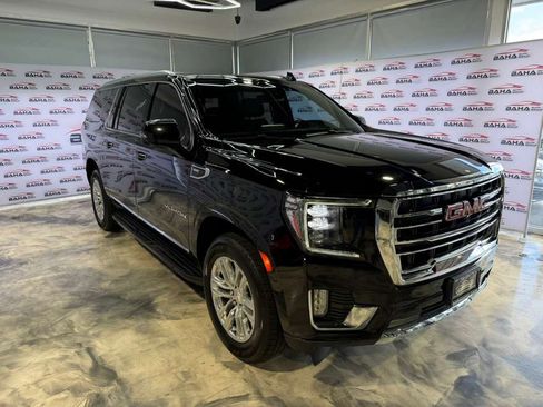 Used 2024 GMC Yukon XL SLT w/ SLT Luxury Package AWD/4WD image 5